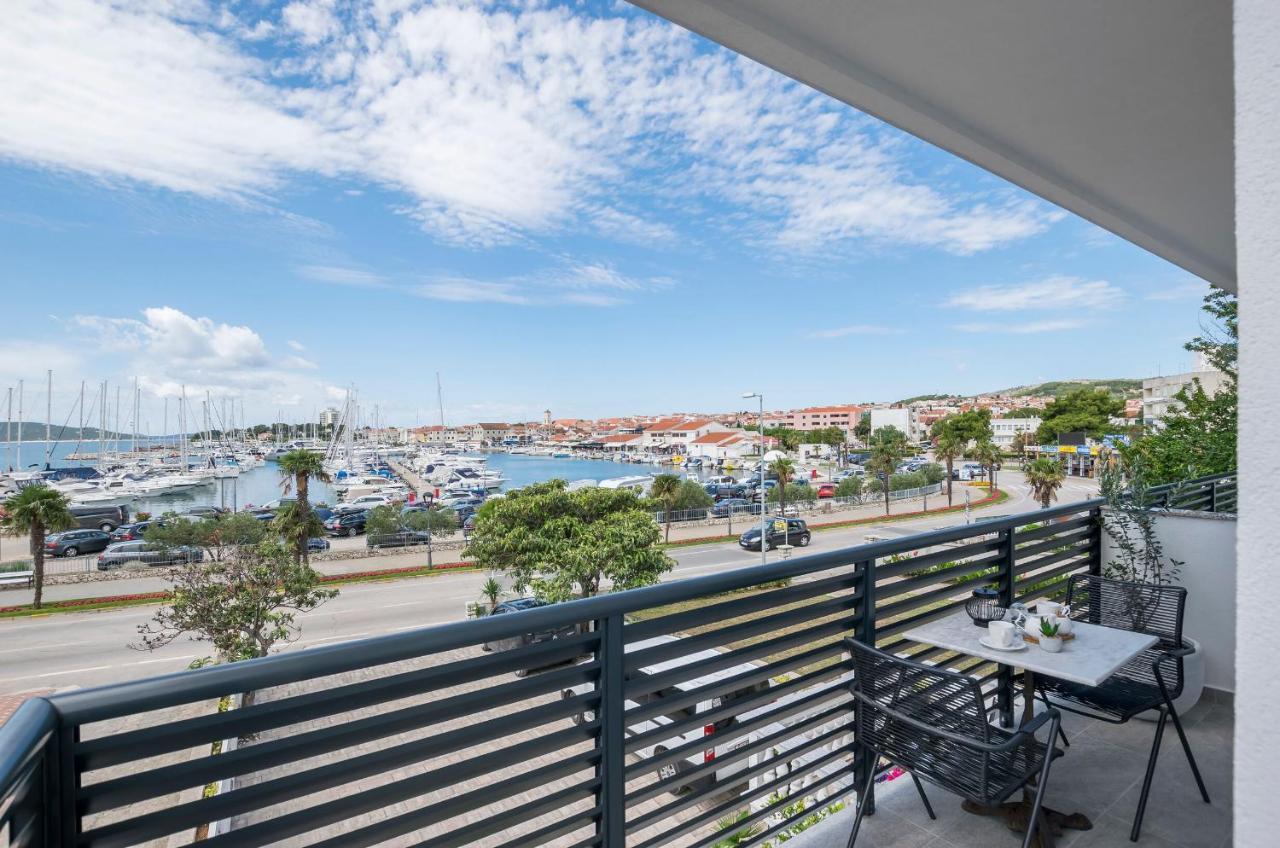 Apartments And Rooms Mare Vodice Esterno foto